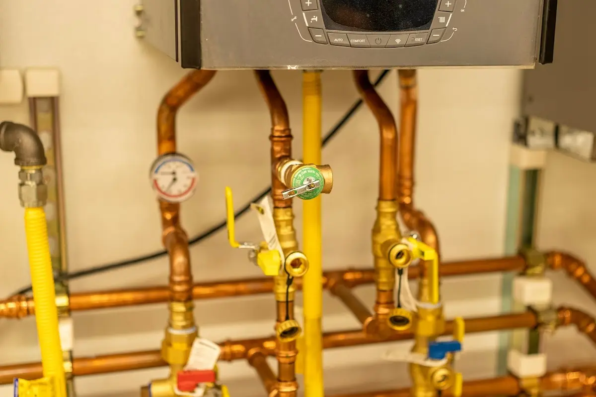 Licensed technician providing Sewer Cleanout for a homeowner in Dakota Ridge